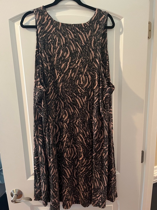 Athleta Dresses & Skirts - Athleta Abstract Santorini Thera Athletic Dress 531167